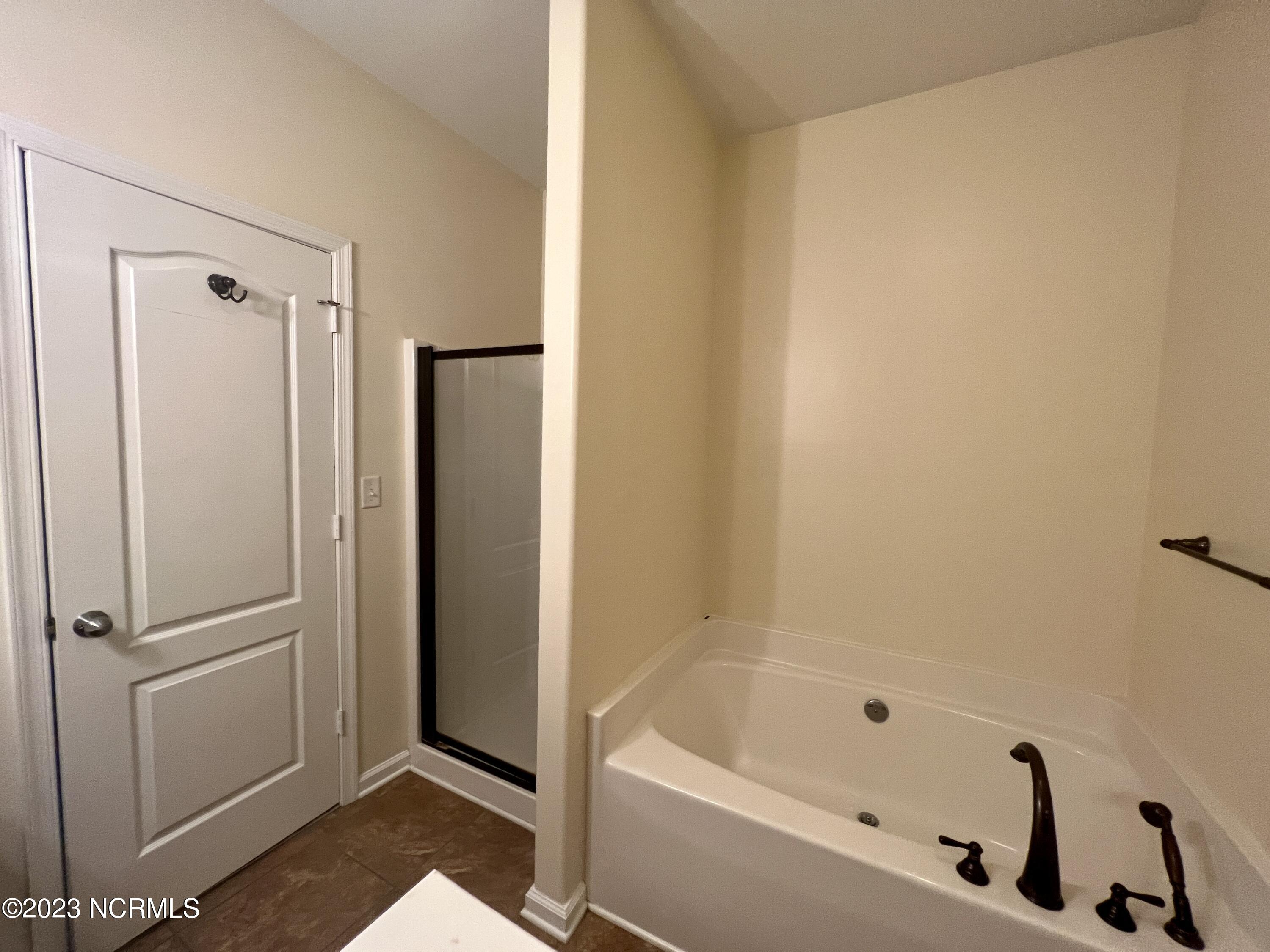 102 Osprey Cove Elizabeth City, NC 27909 - Photo 8 of 15 IMG_6073 2023-09-10 14_27_01