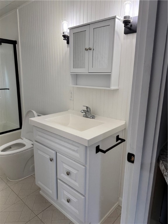 32 Chester Street, Unit 2 Tiverton, RI 02878 - Photo 4 of 18