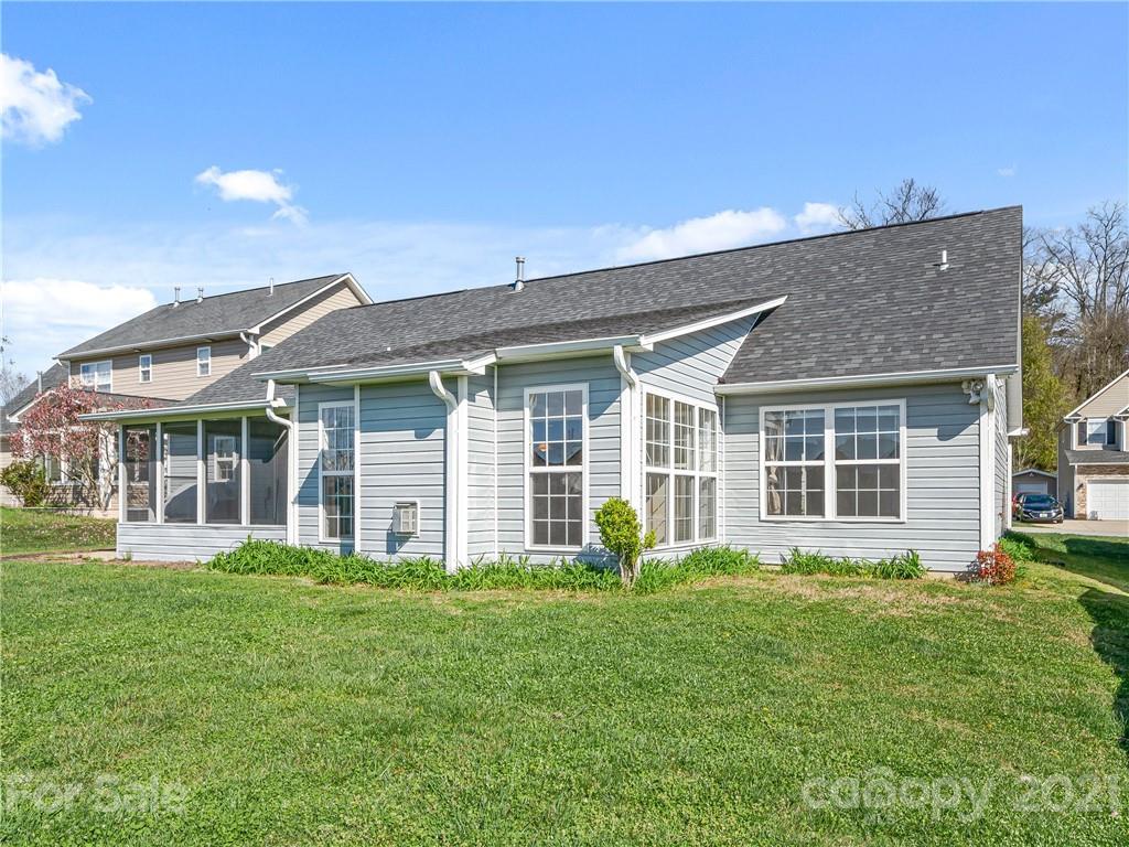 189 Black River Road Fletcher, NC 28732 - Photo 22 of 28 front view of a house with a yard