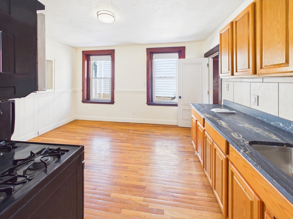 4 River Street, Unit 4 Dedham, MA 02026 - Photo 6 of 11