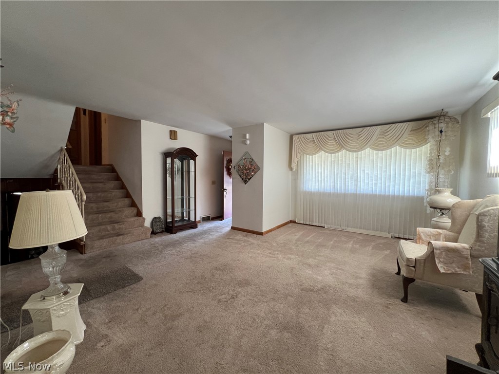 1559 Fairfax Road Akron, OH 44313 - Photo 5 of 25