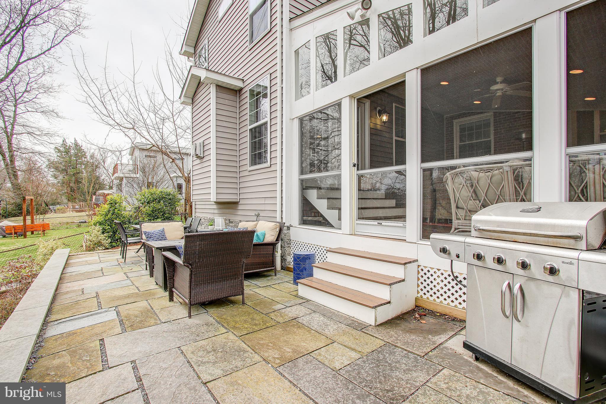 10027 Dallas Avenue Silver Spring, MD 20901 - Photo 28 of 30 patio