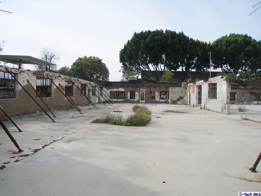 711 West Broadway Glendale, CA 91203 - Photo 2 of 11