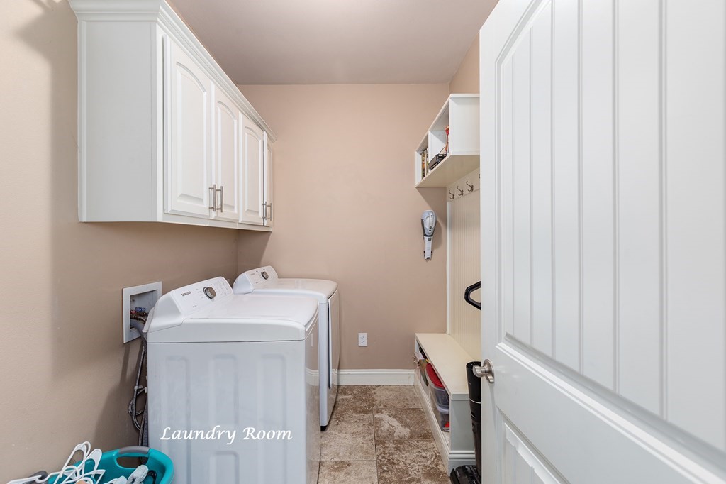 1171 Old Ewing Road Lufkin, TX 75901 - Photo 29 of 49 a utility room with dryer and washer