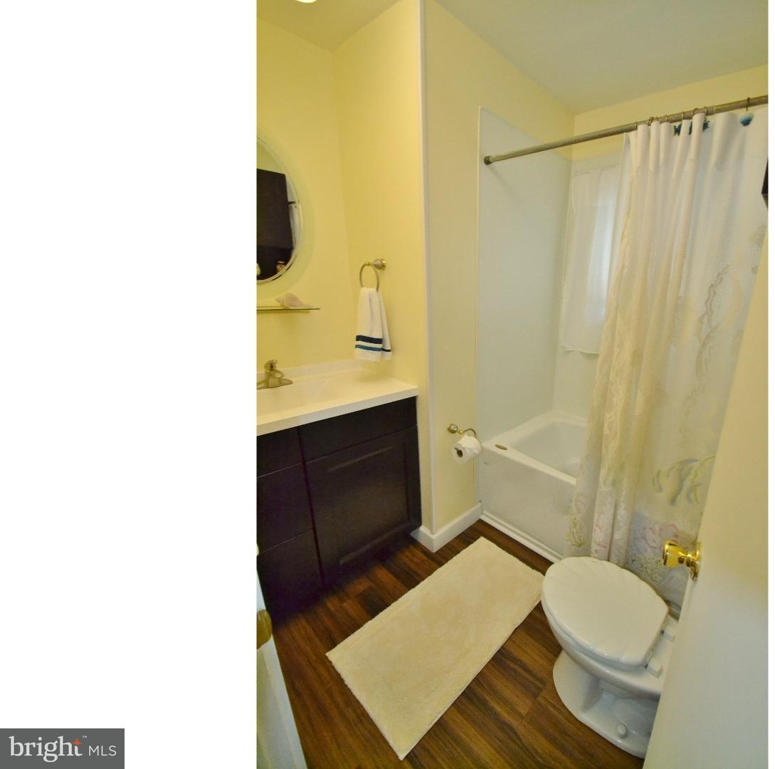 43 Homestead Road Levittown, PA 19056 - Photo 17 of 24 Bathroom