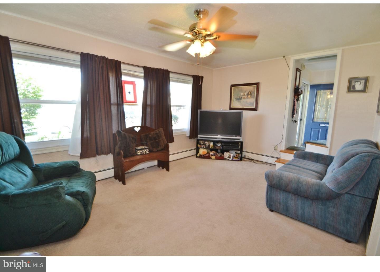 43 Homestead Road Levittown, PA 19056 - Photo 19 of 24 Family Room