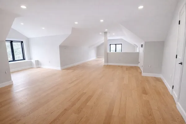 $3,295,000 | 544 Saw Mill Brook Parkway, Newton, MA 02459