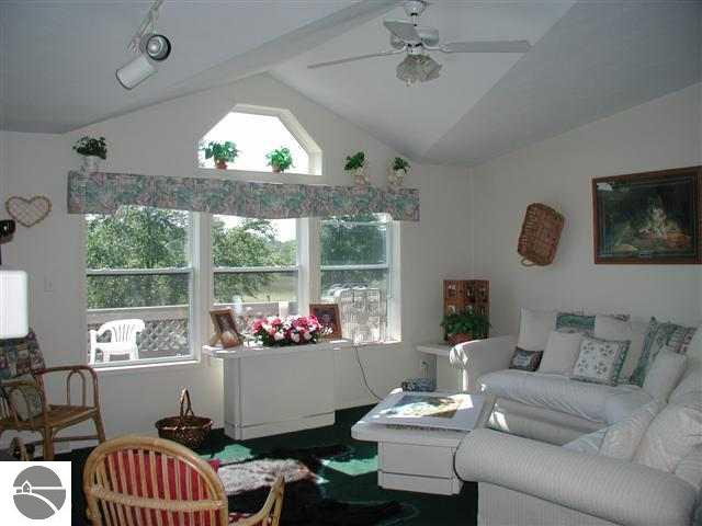 472 South Marshall Road Beulah, MI 49617 - Photo 3 of 9 1649975-2.JPG