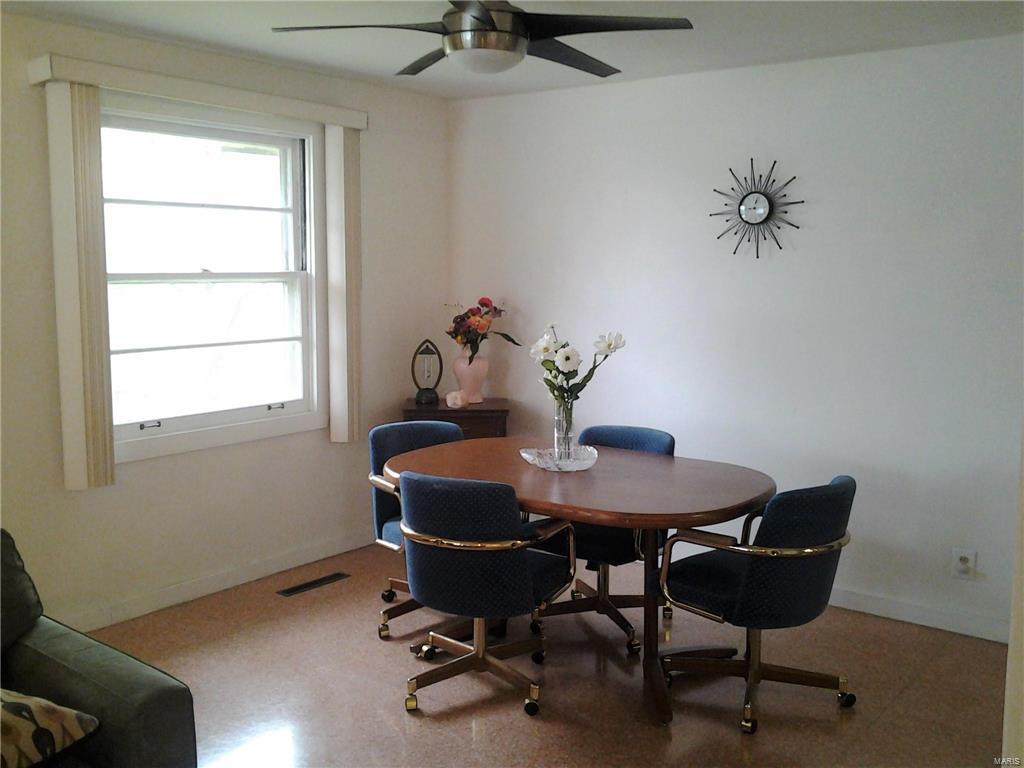 930 Schulte Road St. Louis, MO 63146 - Photo 5 of 27 Gallery Image 5