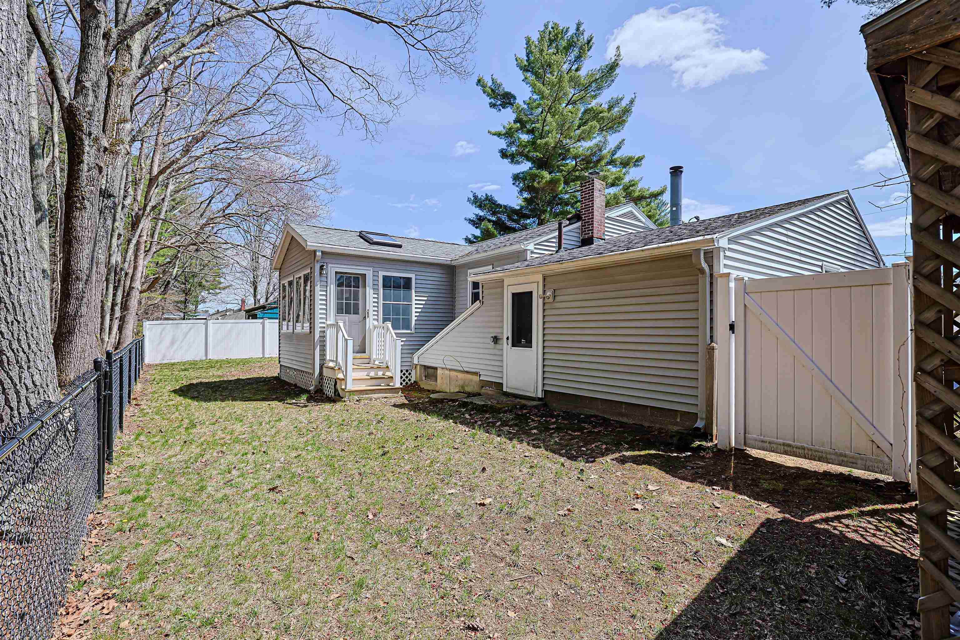 19 Strafford Road Dover, NH 03820 - Photo 29 of 35 Gallery Image 29