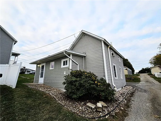 $100,000 | 10 Eggers Avenue, Belle Vernon, PA 15012