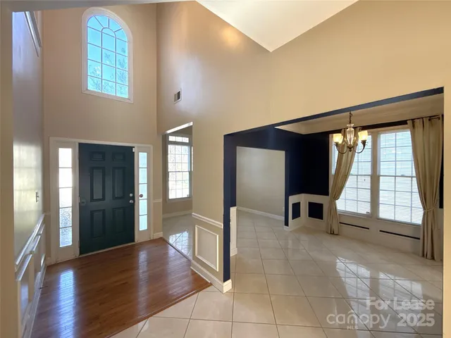 $2,495 | 1928 Dearmon Drive, Charlotte, NC 28205