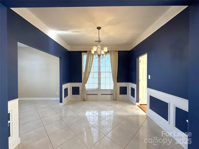 $2,495 | 1928 Dearmon Drive, Charlotte, NC 28205