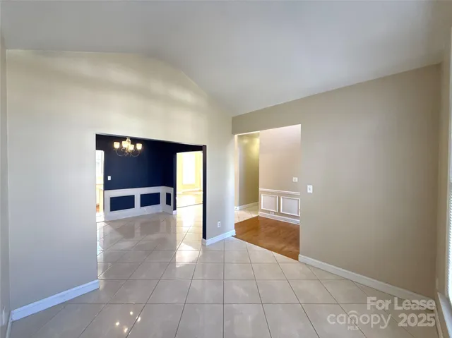 $2,495 | 1928 Dearmon Drive, Charlotte, NC 28205