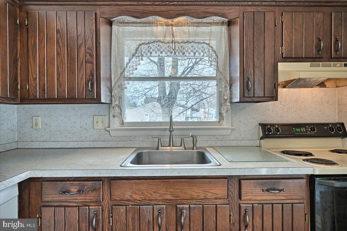 517 Colony Road Camp Hill, PA 17011 - Photo 11 of 39 Gallery Image 11