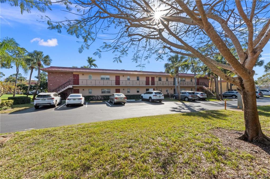 1907 Southwest Palm City Road, Unit 4J Stuart, FL 34994 - Photo 3 of 34 Gallery Image 3