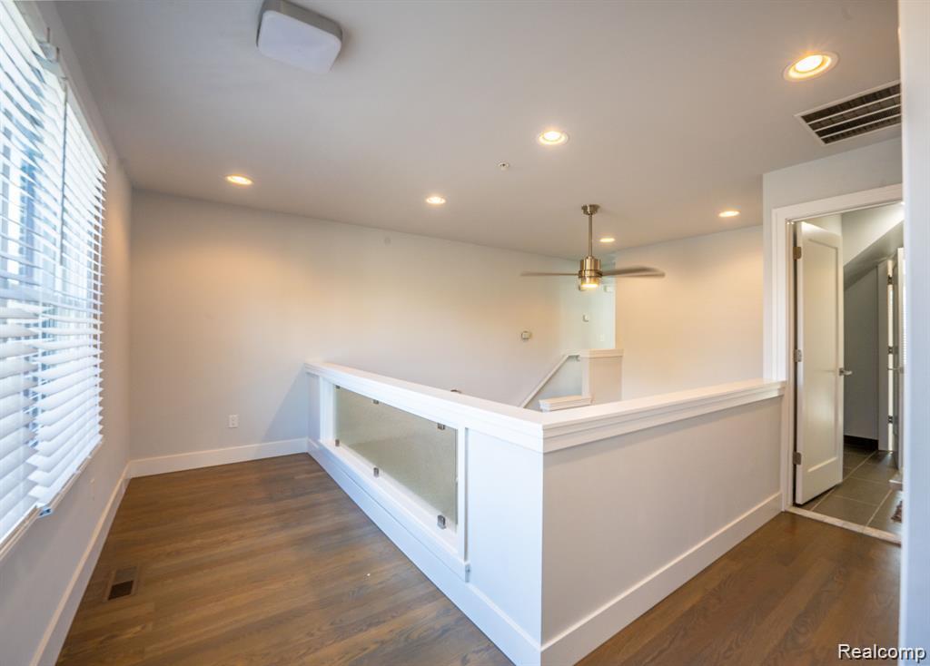 622 West Eleven Mile Road Royal Oak, MI 48067 - Photo 14 of 19