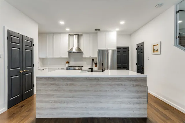 $3,800 | 411 West St Elmo Road, Unit 35, Austin, TX 78745