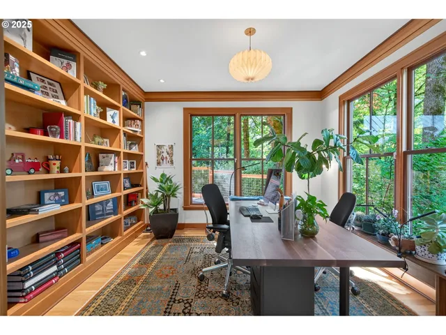 $2,400,000 | 5128 Southwest Northwood Avenue, Portland, OR 97239