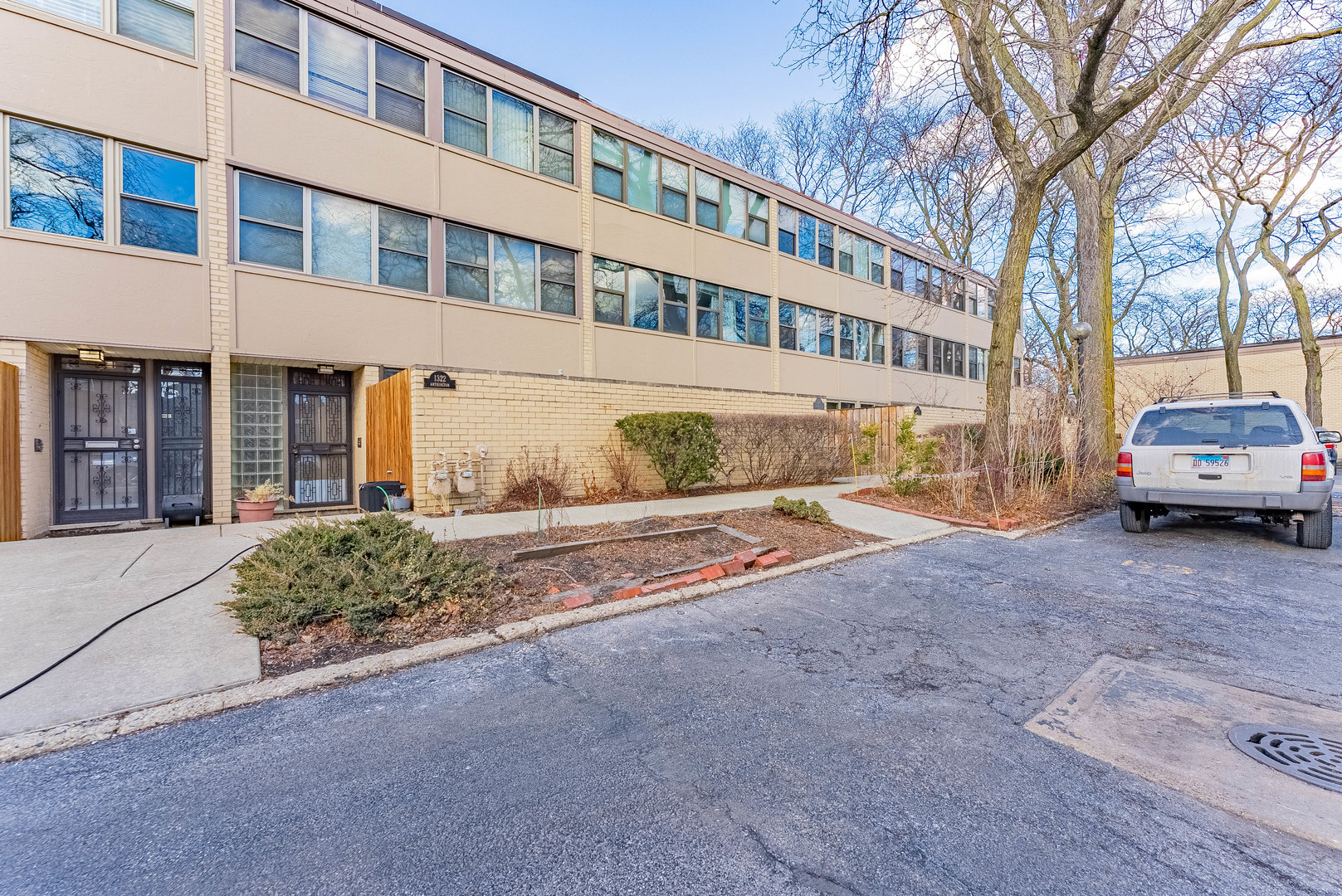 1320 West Arthington Street, Unit 1 Chicago, IL 60607 - Photo 19 of 19 a house view with a outdoor space