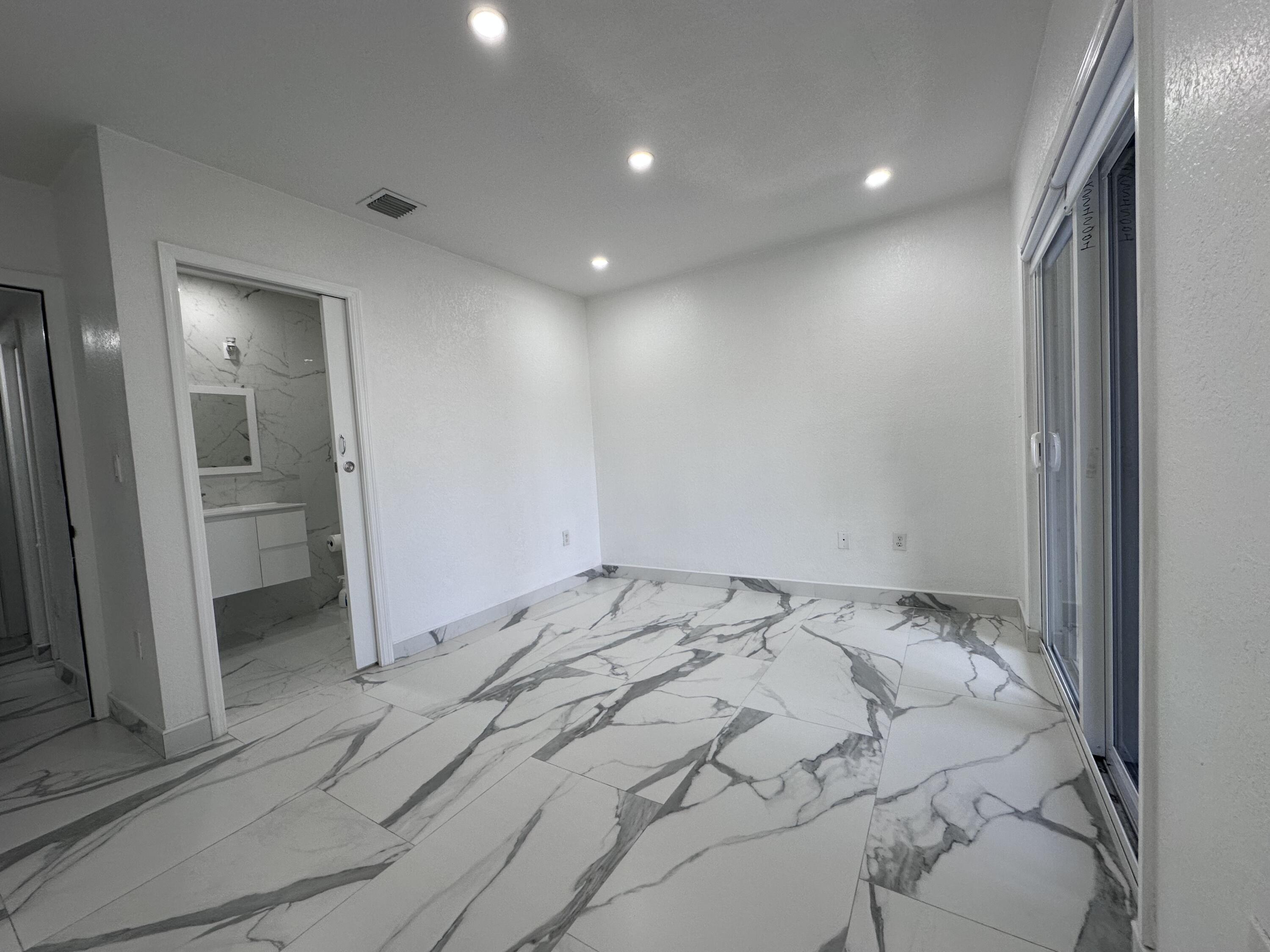 300 East 4th Street, Unit 103 Hialeah, FL 33010 - Photo 17 of 27 Masteroom