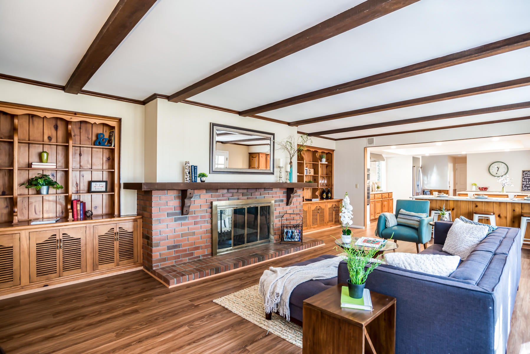 63245 Cole Road Bend, OR 97701 - Photo 20 of 37 20-Open Family Room