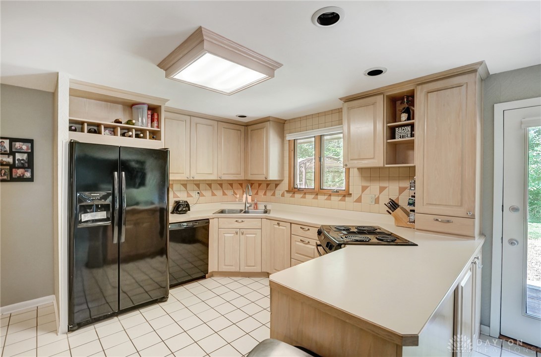 225 Davis Road Centerville, OH 45459 - Photo 20 of 70