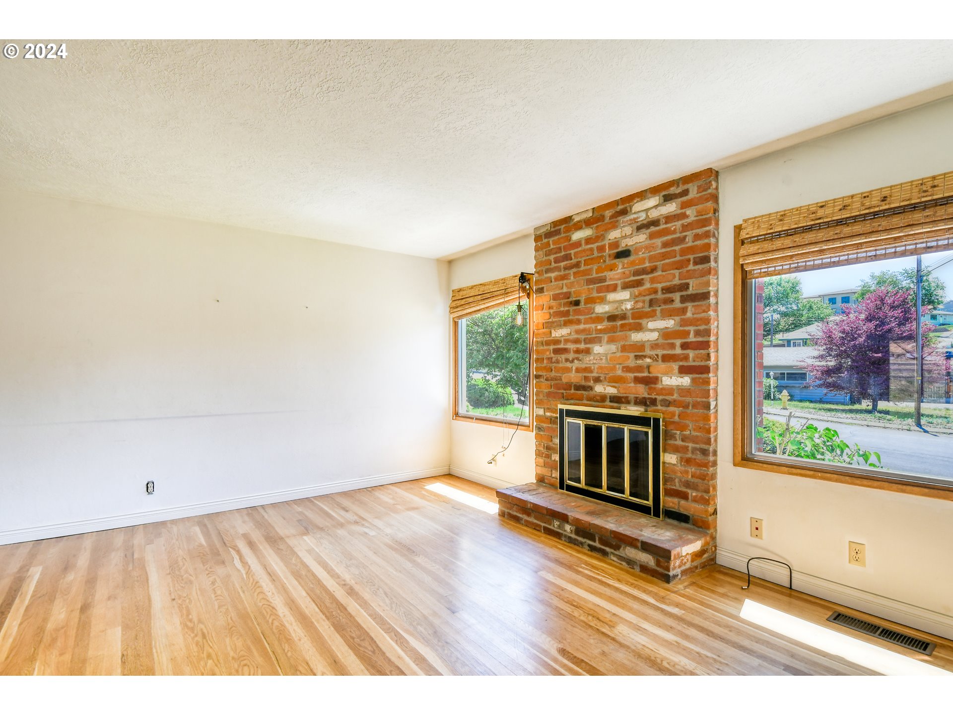 3215 Southwest Jay Avenue Pendleton, OR 97801 - Photo 6 of 34 Gallery Image 6