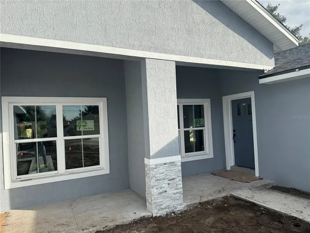 a view of a entryway of the house