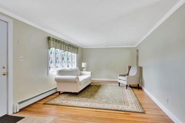 8 Bernard Road Woburn, MA 01801 - Photo 3 of 18 Gallery Image 3