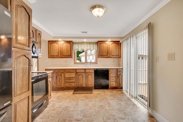 8 Bernard Road Woburn, MA 01801 - Photo 9 of 18 Gallery Image 9