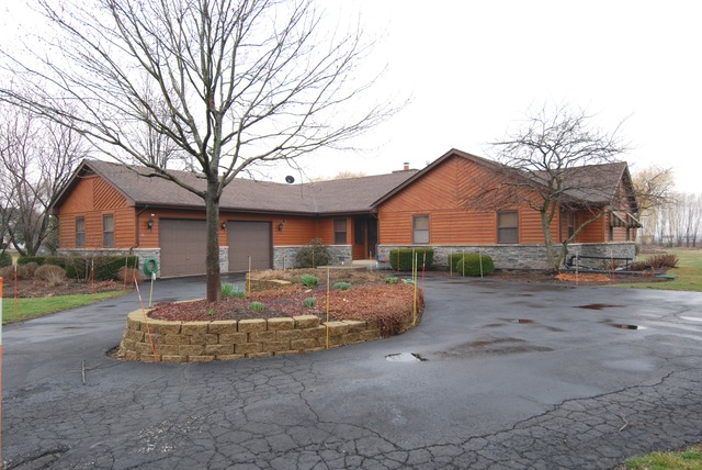 3S152 Deerpath Road North Aurora, IL 60542 - Photo 3 of 25 Gallery Image 3