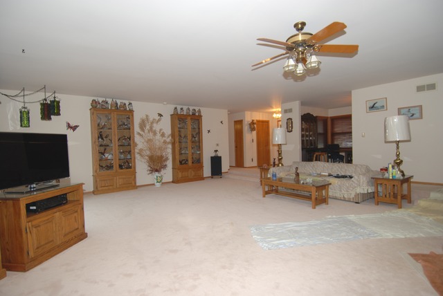 3S152 Deerpath Road North Aurora, IL 60542 - Photo 8 of 25 Gallery Image 8