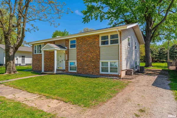 $150,000 | 417 North Marion Street, Mount Pulaski, IL 62548