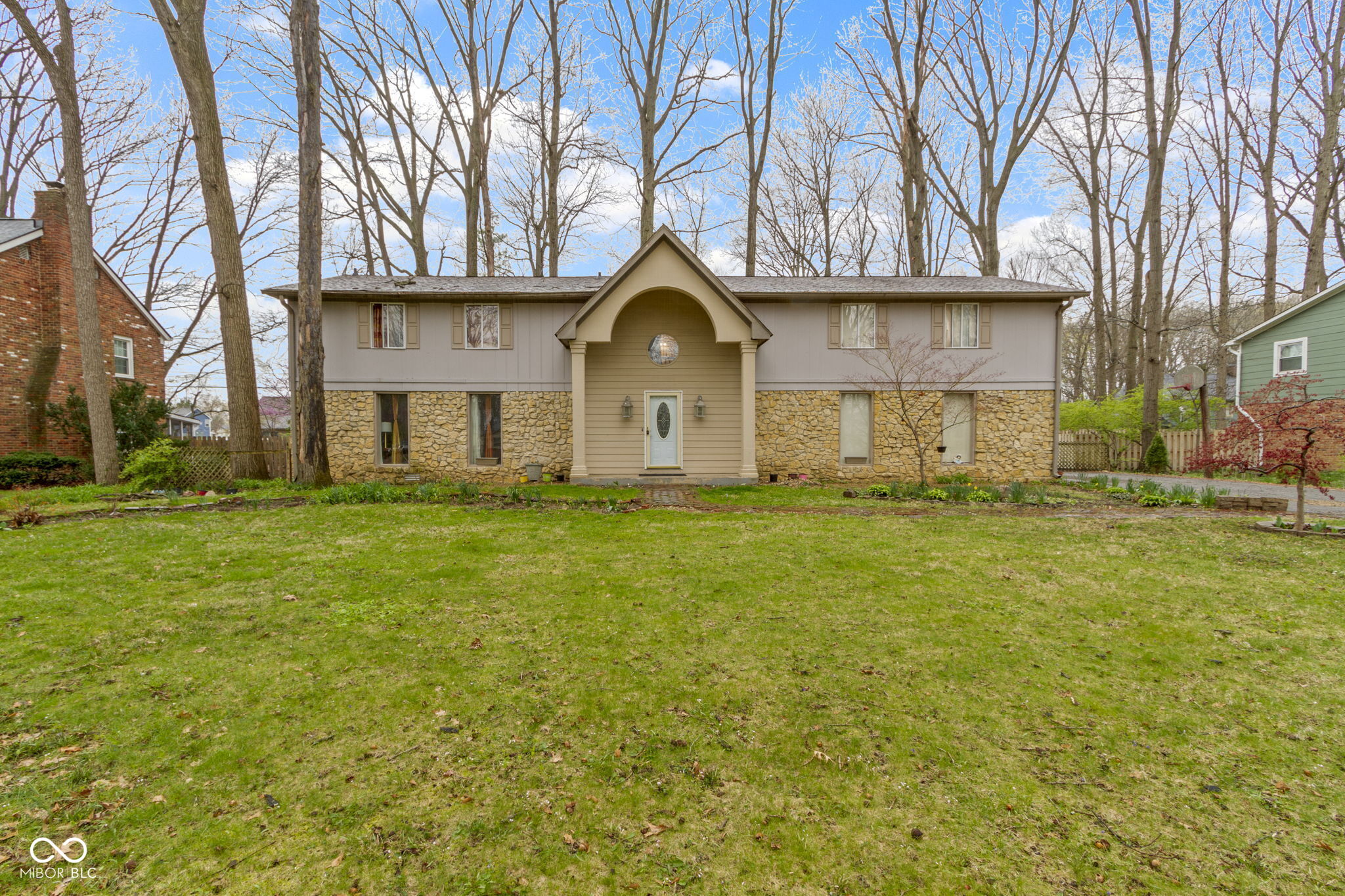 4140 Melbourne Road Indianapolis, IN 46228 - Photo 3 of 27