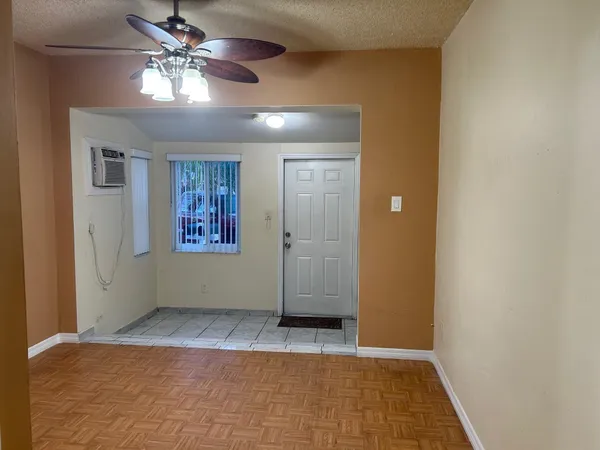 $1,500 | 1917 Coolidge Street, Hollywood, FL 33020