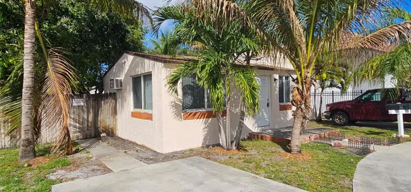 $1,500 | 1917 Coolidge Street, Hollywood, FL 33020