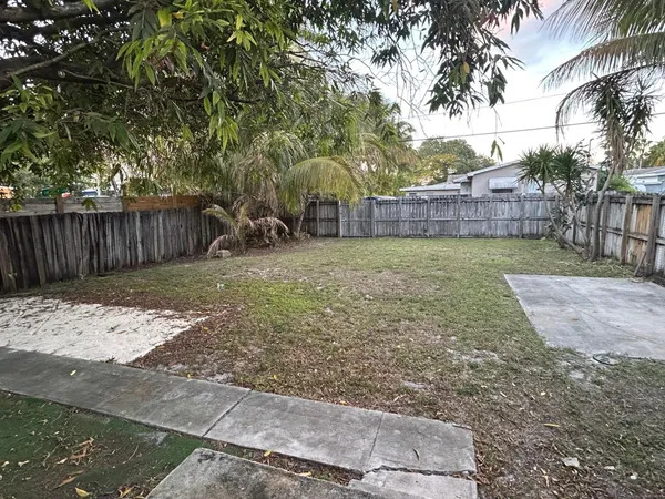 $1,500 | 1917 Coolidge Street, Hollywood, FL 33020