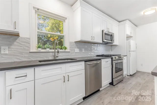 $239,900 | 2334 Woodleaf Drive, Gastonia, NC 28052