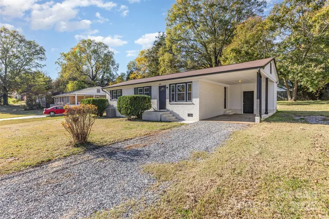 $239,900 | 2334 Woodleaf Drive, Gastonia, NC 28052
