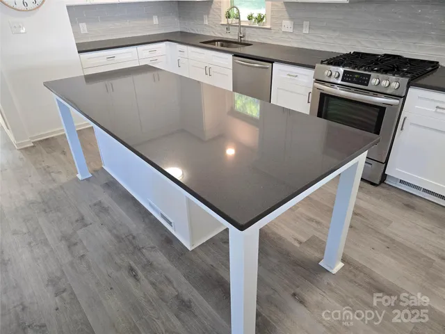 $239,900 | 2334 Woodleaf Drive, Gastonia, NC 28052