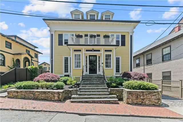 $1,300,000 | 75 Pelham Street, Unit B, Newport, RI 02840
