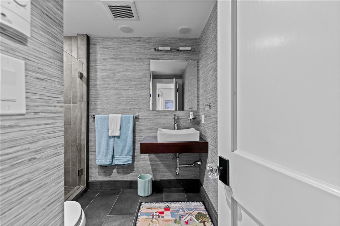 75 Pelham Street, Unit B Newport, RI 02840 - Photo 26 of 45