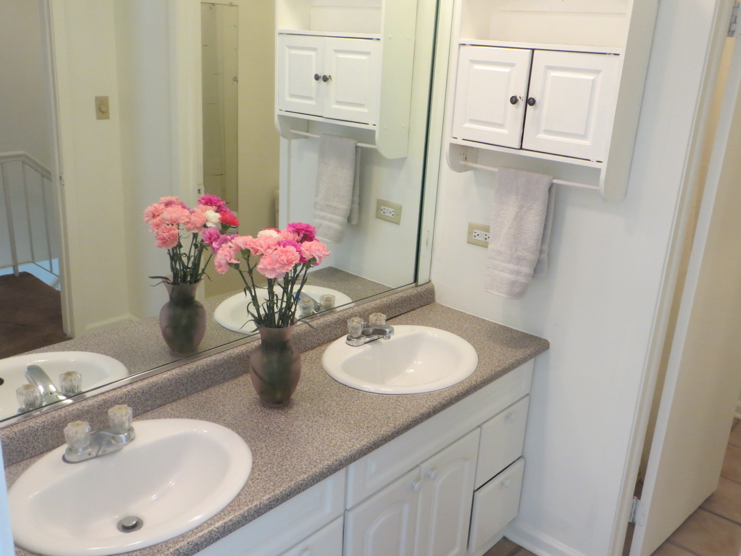 1997 Georgetown Lane Hoffman Estates, IL 60169 - Photo 11 of 23