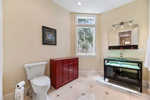 $1,399,000 | 11556 Elmwood Place, Deerfield, IL 60015