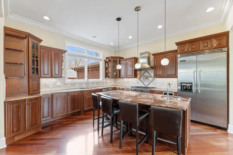 $1,399,000 | 11556 Elmwood Place, Deerfield, IL 60015