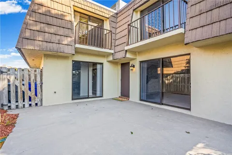 $190,000 | 1166 6th Avenue, Unit 21D, Vero Beach, FL 32960