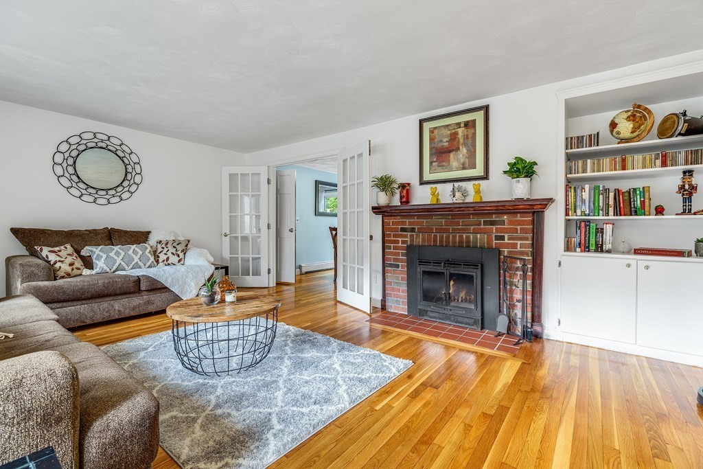 18 Hiram Road Framingham, MA 01701 - Photo 6 of 42 Gallery Image 6