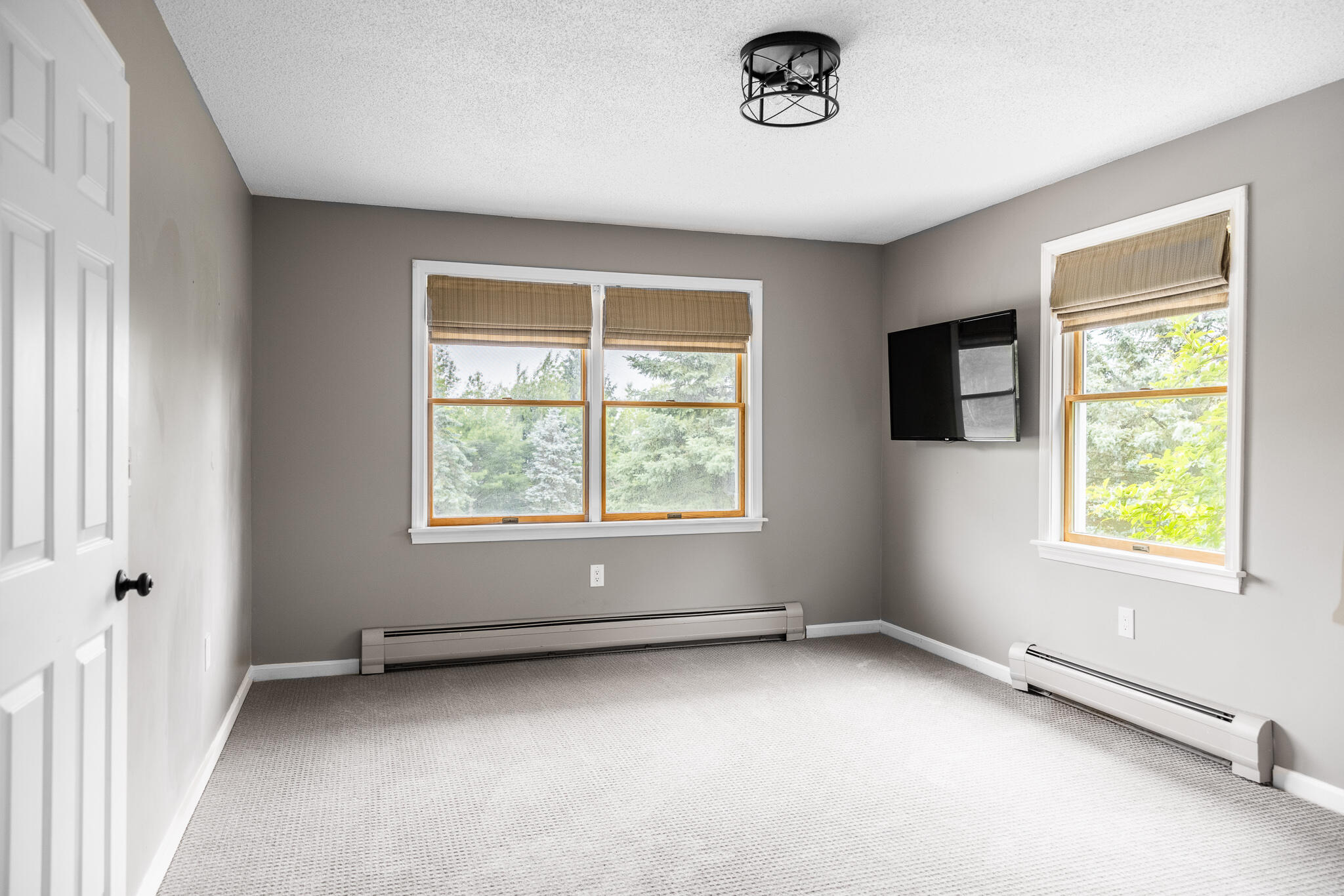 655 Wiswell Road Holden, ME 04429 - Photo 29 of 60 655 Wiswell Interiors-14