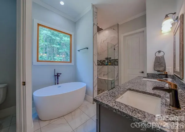 $1,400,000 | 1416 Southpointe Drive, Unit 67, Morganton, NC 28655
